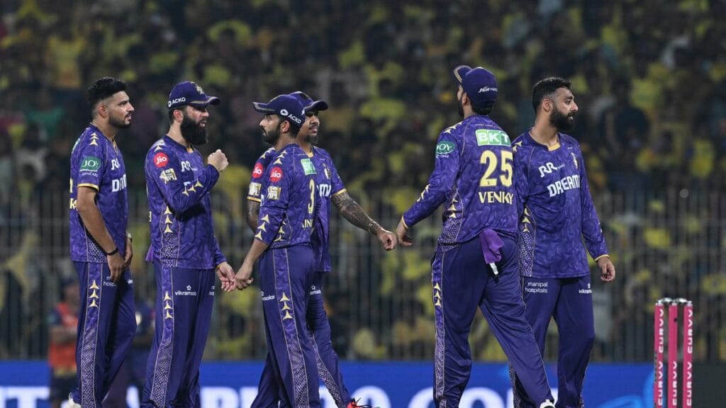 MS Dhoni vs Rinku Singh CSK vs KKR Live IPL 2025 Cricket Match Today Score Updates