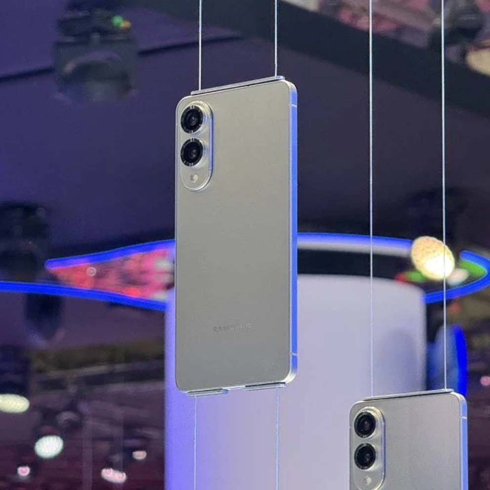 Samsung Galaxy S25 Edge हुआ लॉन्च: दमदार डिजाइन और Galaxy AI जैसे तगड़े फीचर्स से लैस