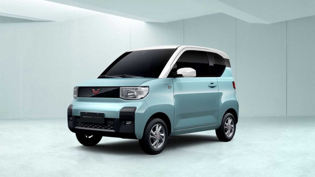 Wuling Hongguang Mini EV: सिर्फ ₹2 लाख में 220km रेंज Nano को देगी कड़ी टक्कर